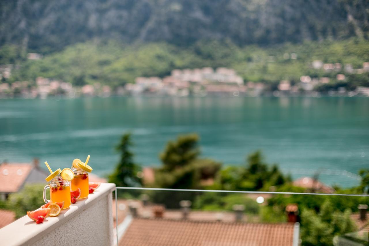 Apartments Magic Sea View Kotor Bagian luar foto