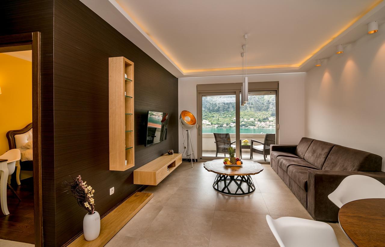 Apartments Magic Sea View Kotor Bagian luar foto